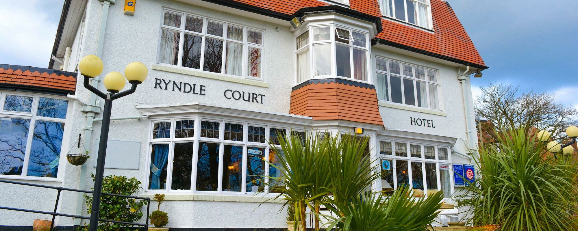 Ryndle Court Hotel Scarborough Exterior photo